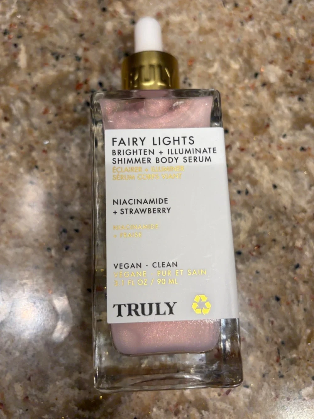 NEW NEW TRULY Fairy Lights Brighten + Illuminate Shimmer Body Serum